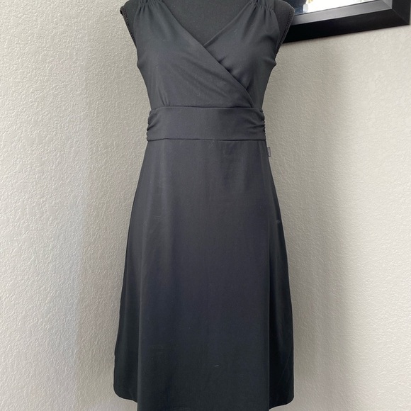 EDDIE BAUER Travex Sleeveless V Neck Black Dress Small - Picture 2 of 12